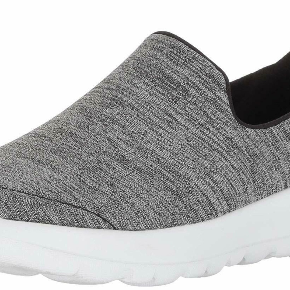 Skechers Women's Go Walk Joy Enchant Sneaker, Blac